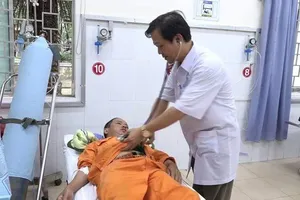 Điện giật làm 1 người chết, 10 người bị thương