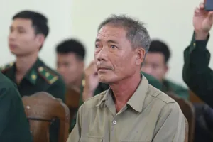 Người dân kể việc phát hiện 25 bánh heroin