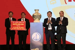 Thủ tướng trao tặng nhà tình nghĩa cho người nghèo Quảng Nam