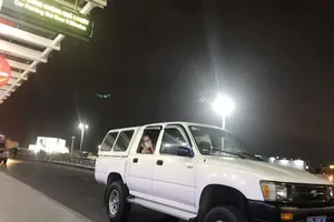 Làm rõ vụ xe biển xanh chở 4 người cách ly đến sân bay