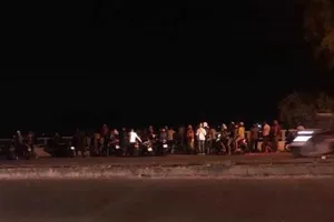 Rơi từ cầu Giếng Trời xuống sông tử vong