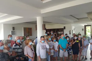 39 du khách hoàn thành cách ly bịn rịn rời Hội An về nước 