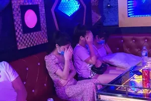 Quán karaoke có 11 nam nữ chơi ma túy trong dịch COVID-19