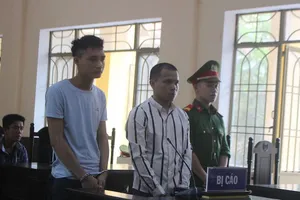 Thanh niên ngồi tù vì đưa dao cho bạn gây án