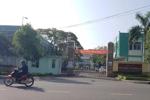 Truy tìm 1 người trốn khỏi nơi cách ly