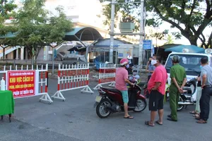 TP Tam Kỳ phong toả khu vực BN 841 sinh sống. Ảnh: TN