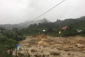 Chùm ảnh: Người dân bị cô lập ở Phước Thành, Quảng Nam 