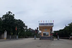 Cách ly hàng trăm công nhân nhà máy xi măng Xuân Thành