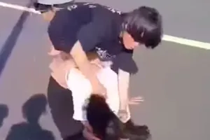 Vụ nữ sinh lớp 8 đánh nữ sinh lớp 7: Vì mua hàng online