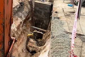 1 công nhân thi công cống thoát nước ở Quảng Nam bị khối bê tông đè tử vong