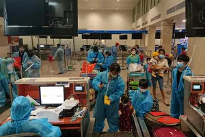 2 chuyến bay miễn phí chở 400 người từ TP.HCM về Quảng Nam