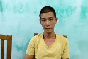 Bắt thanh niên dùng dao đe doạ công an