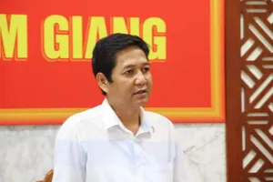 Mạo danh Chủ tịch huyện nhắn tin ông Đoàn Ngọc Hải xin hỗ trợ gạo