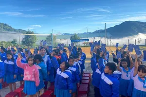 Xảy ra lạm thu đầu năm học, ngành giáo dục Quảng Ngãi yêu cầu chấn chỉnh 