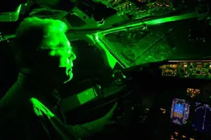 Nhiều chuyến bay ở sân bay Chu Lai hạ cánh bị chiếu laser