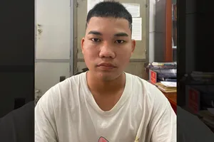 Dụ dỗ quay clip 'nhạy cảm' rồi tống tiền nạn nhân