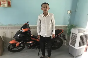 Bị bắt vì vào nhà lấy xe máy của 'con nợ'