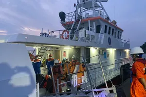 Cứu nạn 14 thuyền viên trên tàu hàng từ Vũng Tàu đi Ma Cao