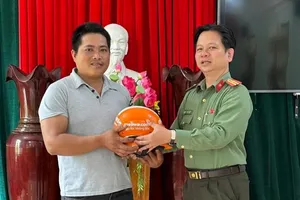 Người đàn ông cứu gia đình 4 người bị đuối nước