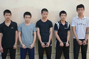 Nhóm côn đồ bắt người lên xe máy chở đi nơi khác để đánh