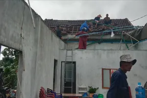 Lốc xoáy, mưa lớn khiến nhiều nơi ở Quảng Nam ngập sâu