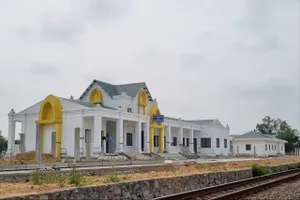 Hạng mục ga Tam Thành chậm bàn giao mặt bằng, chủ tịch huyện Phú Ninh nói chủ đầu tư 'đổ lỗi cho huyện'. Ảnh: TN