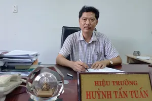 Hiệu trưởng Trường Cao đẳng Y tế Quảng Nam Huỳnh Tấn Tuấn. Ảnh: TN