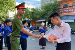 200 cán bộ Công an Quảng Nam đồng hành cùng thí sinh thi THPT.