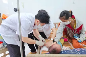 Hàng loạt trẻ em sốt phát ban ở Quảng Nam, Sở Y tế chỉ đạo xử lý triệt để ổ dịch