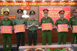 Khen thưởng Công an tỉnh Quảng Nam phá án vụ chồng sát hại vợ, vứt xác phi tang