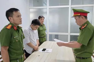 Nhân viên bảo hiểm nhân thọ thu 1,7 tỉ của khách hàng để tiêu xài