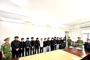 Lập nhóm chat thách thức nhau rồi mang theo hung khí hỗn chiến