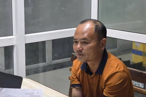 Bị truy nã, giám đốc 'dỏm' thay tên, đổi họ, vào chùa lẩn trốn