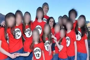 Cặp vợ chồng Mỹ nhốt, tra tấn 13 người con trong nhà