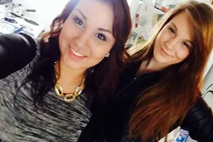 Tìm ra hung thủ giết người qua bức ảnh selfie