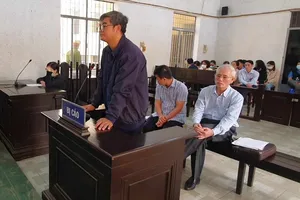 Hiệu trưởng thông đồng lập khống chứng từ, rút tiền trước khi nghỉ hưu 