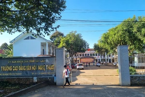 Bị tinh giản biên chế, 2 thạc sĩ ở Đắk Lắk khiếu nại