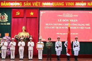 Công an tỉnh Đắk Nông kỷ niệm 20 năm thành lập, đón nhận Huân chương Chiến công