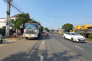 1 phụ nữ bán vé số bị xe tải tông tử vong