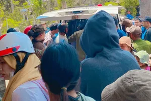 Tắm hồ, 3 học sinh đuối nước thương tâm