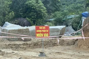 Khởi tố chủ tịch thị trấn lạm quyền khi thi hành công vụ