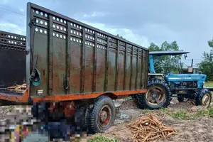 Lời khai ban đầu của chủ xe máy cày chạy xe cán 2 người trú mưa tử vong