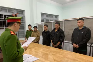 Tạm dừng hoạt động 6 cơ sở sản xuất giá đỗ dùng hóa chất cấm