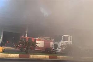 Cảnh sát kịp thời khống chế đám cháy lớn ở Buôn Ma Thuột