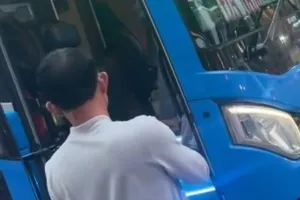 Công an xác minh clip ô tô lạng lách, chặn đầu xe khách trên quốc lộ 26