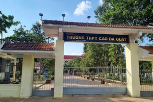 Sở GD&ĐT tỉnh Đắk Lắk báo cáo Thường trực Tỉnh ủy vụ nhiều học sinh lớp 12 'tự nguyện' xin nghỉ học