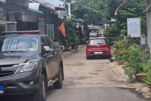 1 người tử vong tại nhà riêng, bên cạnh là khẩu súng tự chế