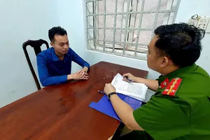 Gọi video khỏa thân để 'làm phép' hàn gắn tình cảm, 1 phụ nữ bị tống tiền