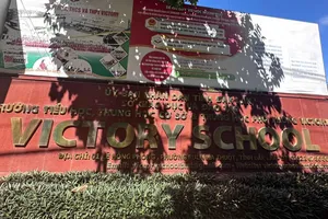 Lùm xùm vụ 1 học sinh ở Đắk Lắk bị đình chỉ học tập