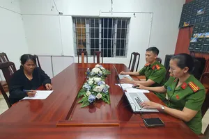 Người mẹ ném con trai xuống giếng bị bắt tạm giam 